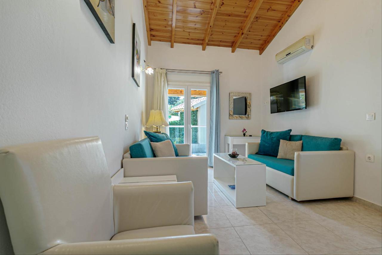 Palapart Gikas House Gouvia Bagian luar foto