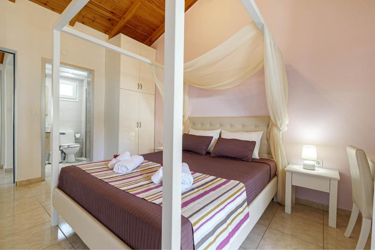 Palapart Gikas House Gouvia Bagian luar foto