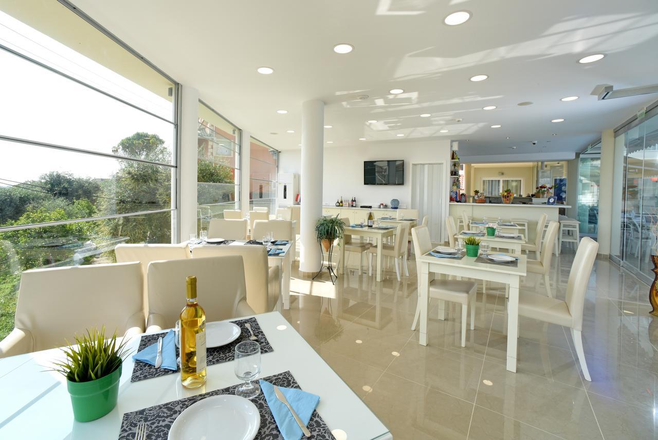 Palapart Gikas House Gouvia Bagian luar foto